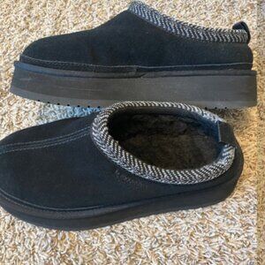 Koolaburra Burree Platform Slippers Size 9 (EU 40)